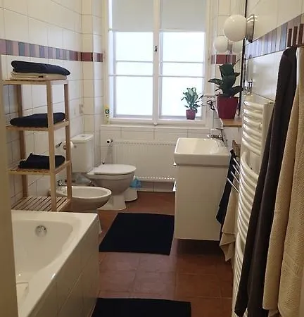 150m2 Lux. Flat - Castle View, Breakfast Incl.